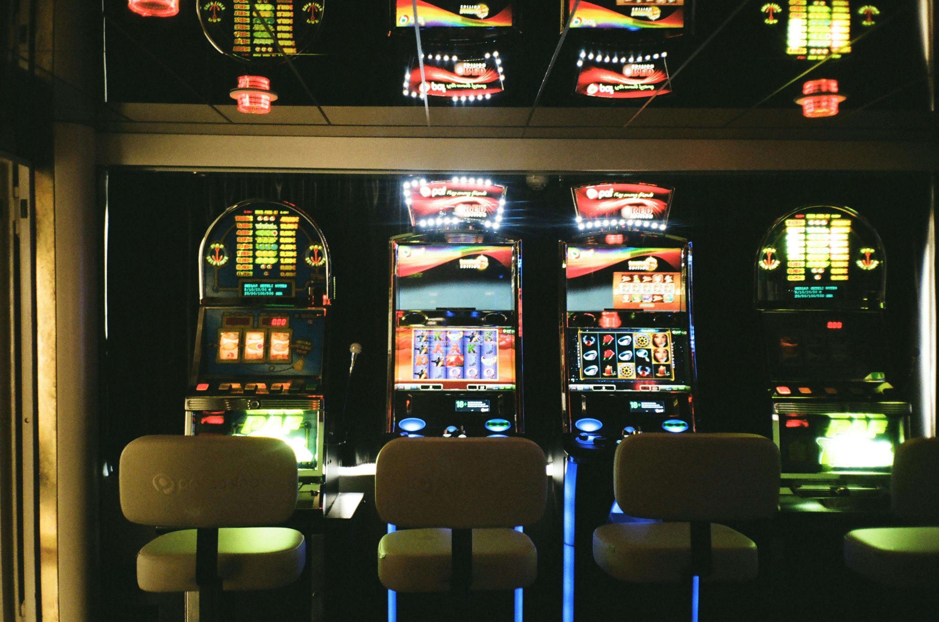 Giao diện sxmnt7 trên thiết bị di động hiển thị các lựa chọn thể thao và casino